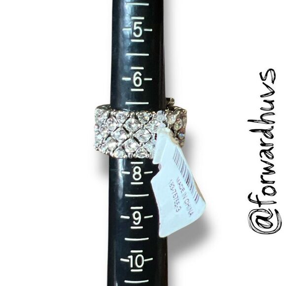Bundle Sale 3 for $15 | Z Gallerie Callisto Crystal Stretch Ring Size 6.5 - 8 - Picture 5 of 8